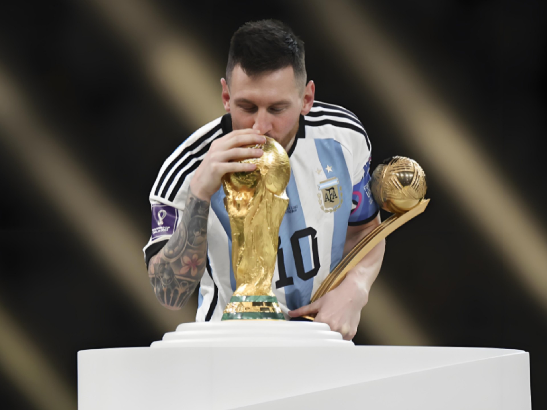 带队乌拉圭1-5惨败美国遭质疑，贝尔萨：全部责任由我承担