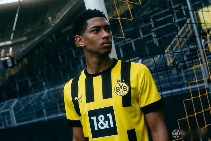 刘军帅晒海牛队与远征军合照：又在末轮完成目标，祝未来可期